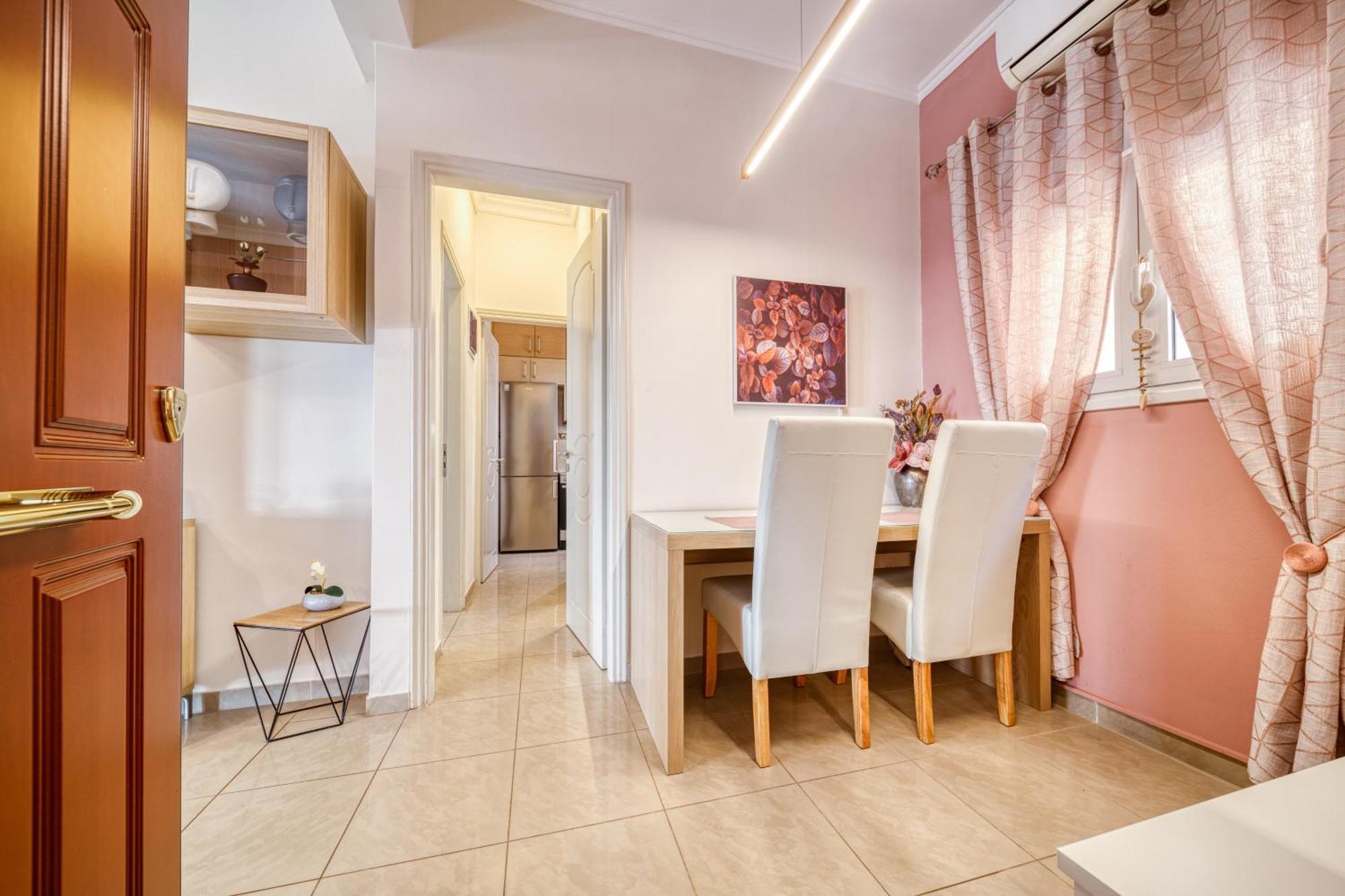 Manolias Apartment